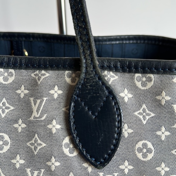 Louis Vuitton Neverfull Minilin - Picture 8 of 13